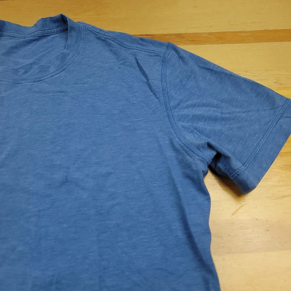 Lululemon Crew Neck T Shirt Blue Heathered Short Sleeve Athleisure Women